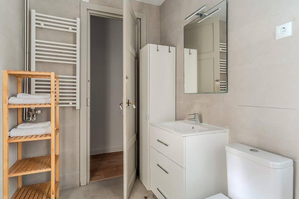 Canela Homes Barcelona Bailen Exteriör bild